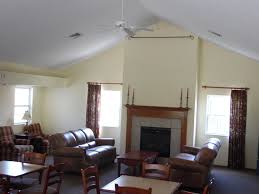 image-671251-INSIDE_CLUB.jpg